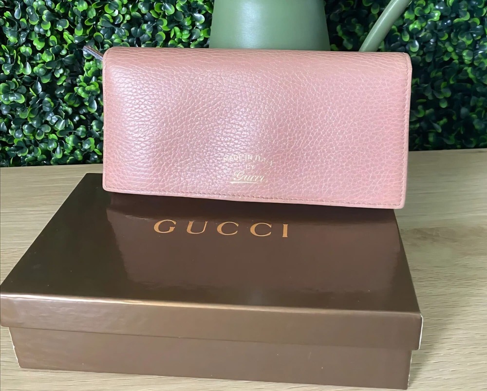 Gucci Swing Continental Wallet in pink pebbled leather with box
